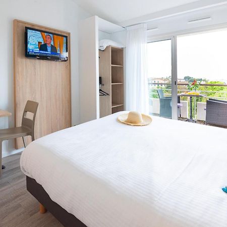 Zenitude Hotel-Residences เลอกันเนต์ ภายนอก รูปภาพ